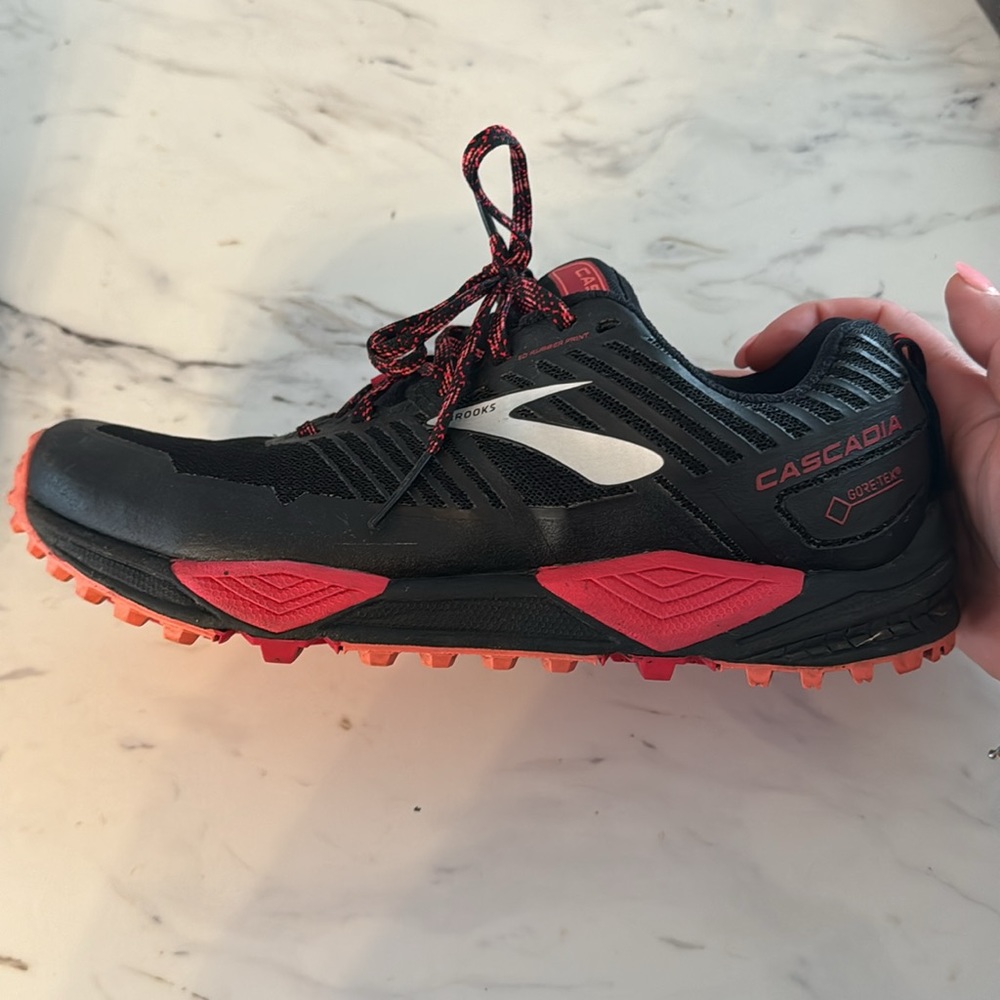Brooks Cascadia 13 Sneakers - Picture 3 of 7